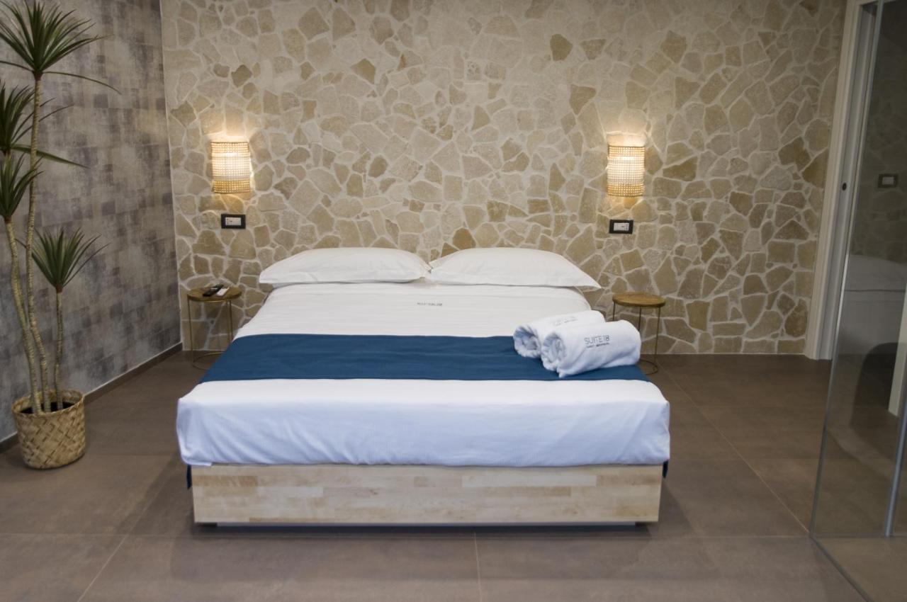Suite 18 Luxury Apartments Bari Ngoại thất bức ảnh