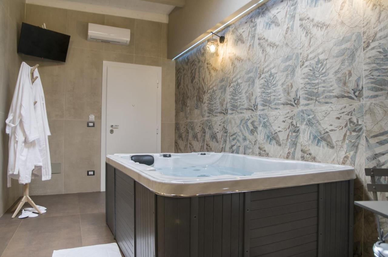 Suite 18 Luxury Apartments Bari Ngoại thất bức ảnh