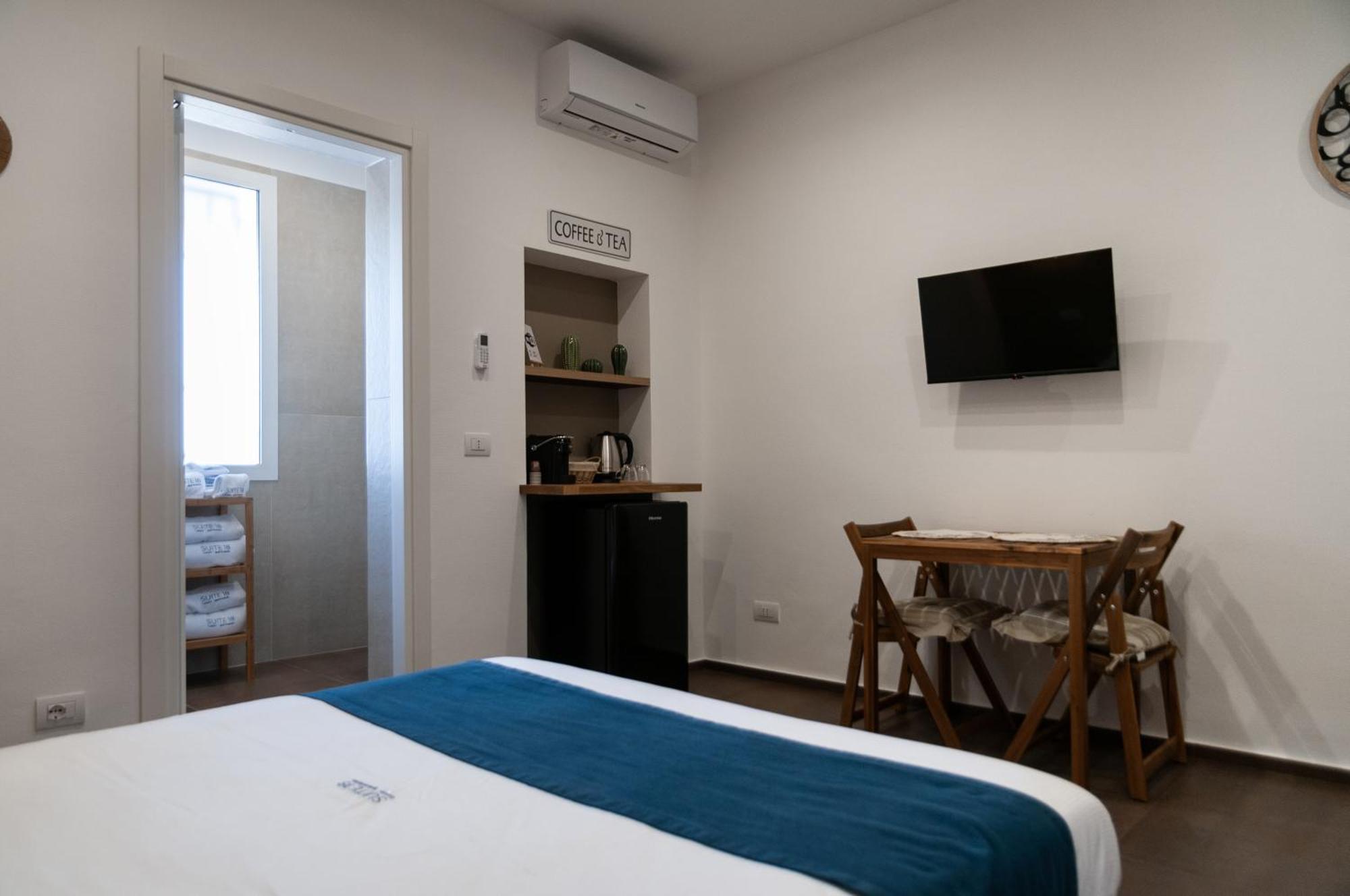 Suite 18 Luxury Apartments Bari Ngoại thất bức ảnh