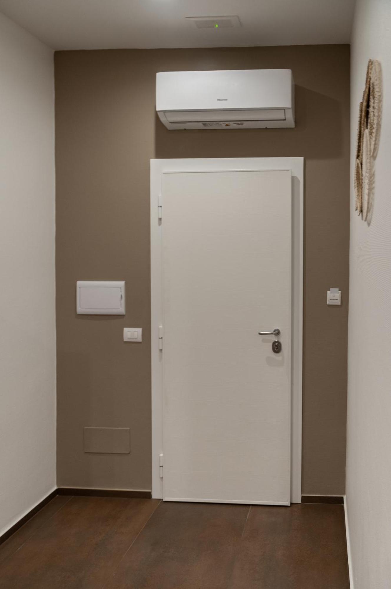 Suite 18 Luxury Apartments Bari Ngoại thất bức ảnh