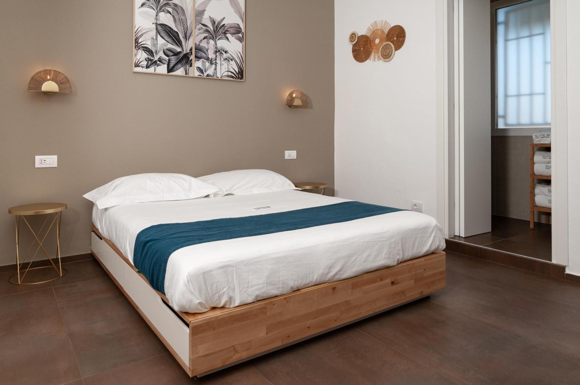 Suite 18 Luxury Apartments Bari Ngoại thất bức ảnh