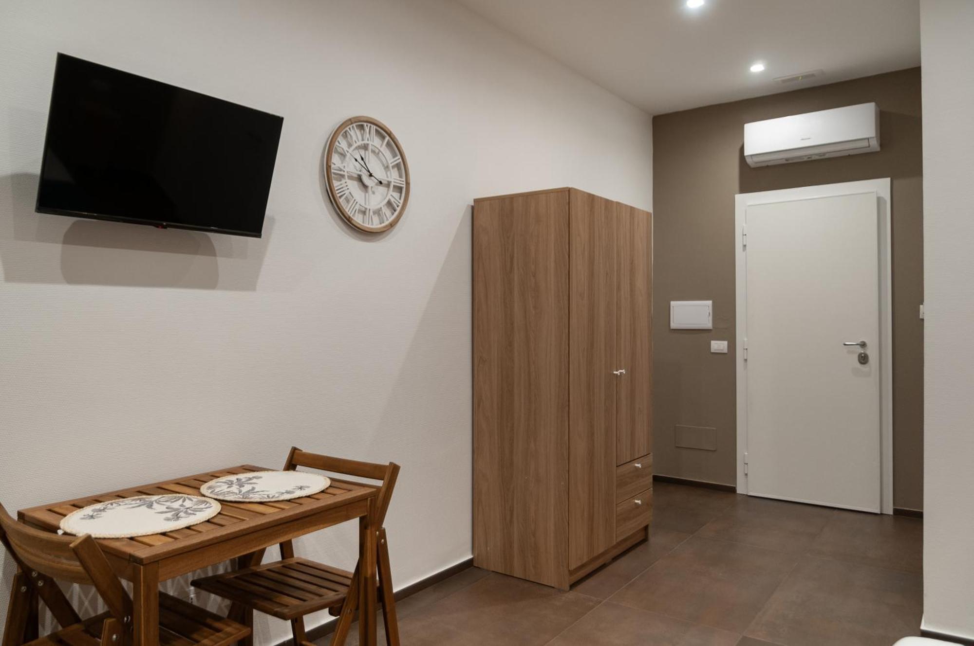 Suite 18 Luxury Apartments Bari Ngoại thất bức ảnh